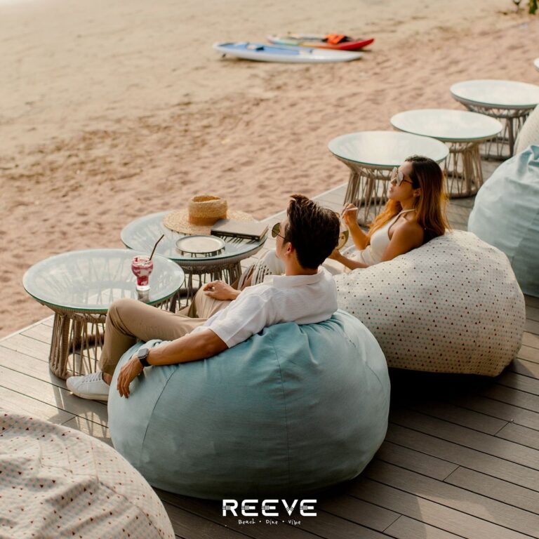 Reeve beach Club